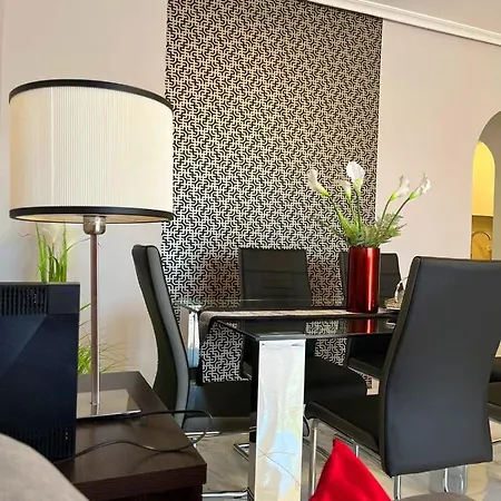 Apartment Elegant Style 3-bedroom Brand New *