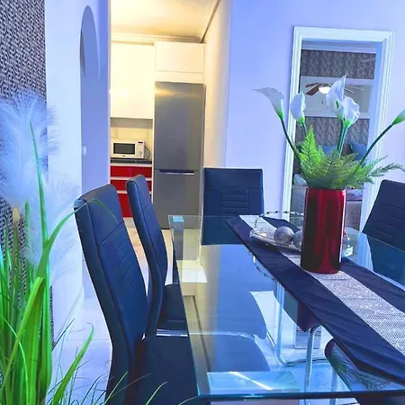 Elegant Style 3-bedroom Brand New Σαν Μιγκέλ ντε Αμπόνα