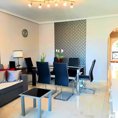 Elegant Style 3-bedroom Brand New Σαν Μιγκέλ ντε Αμπόνα